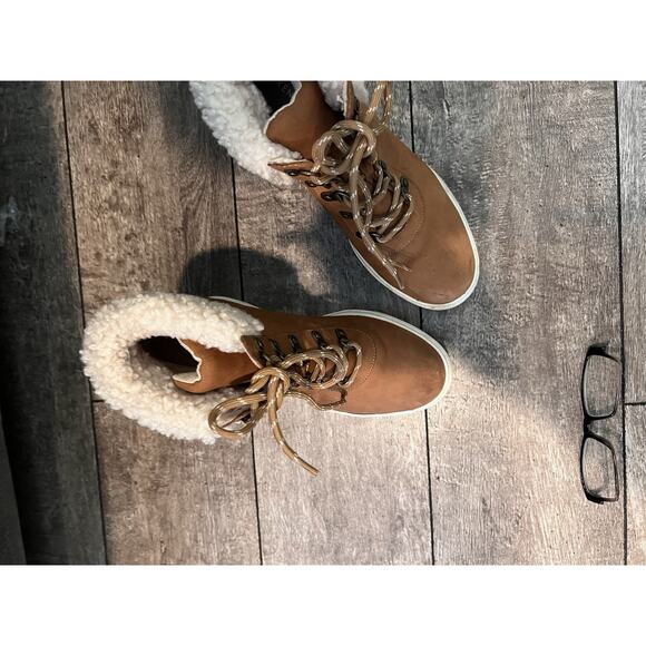 Kenneth Cole Kam Hiker Wedge cozy boots size & Brown - Picture 10 of 12